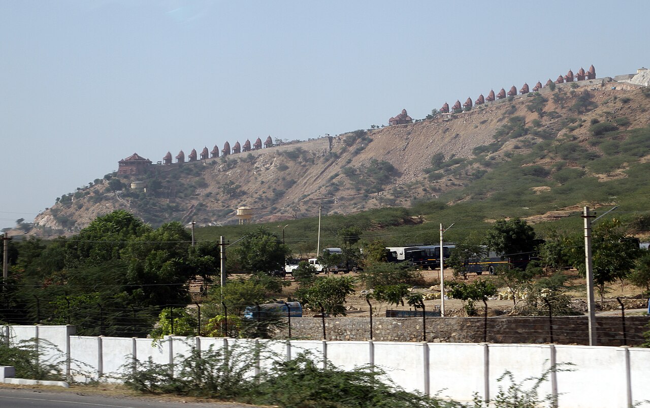 Shri Gyanodaya Tirth Kshetra, the Nareli Jain Temple near Ajmer